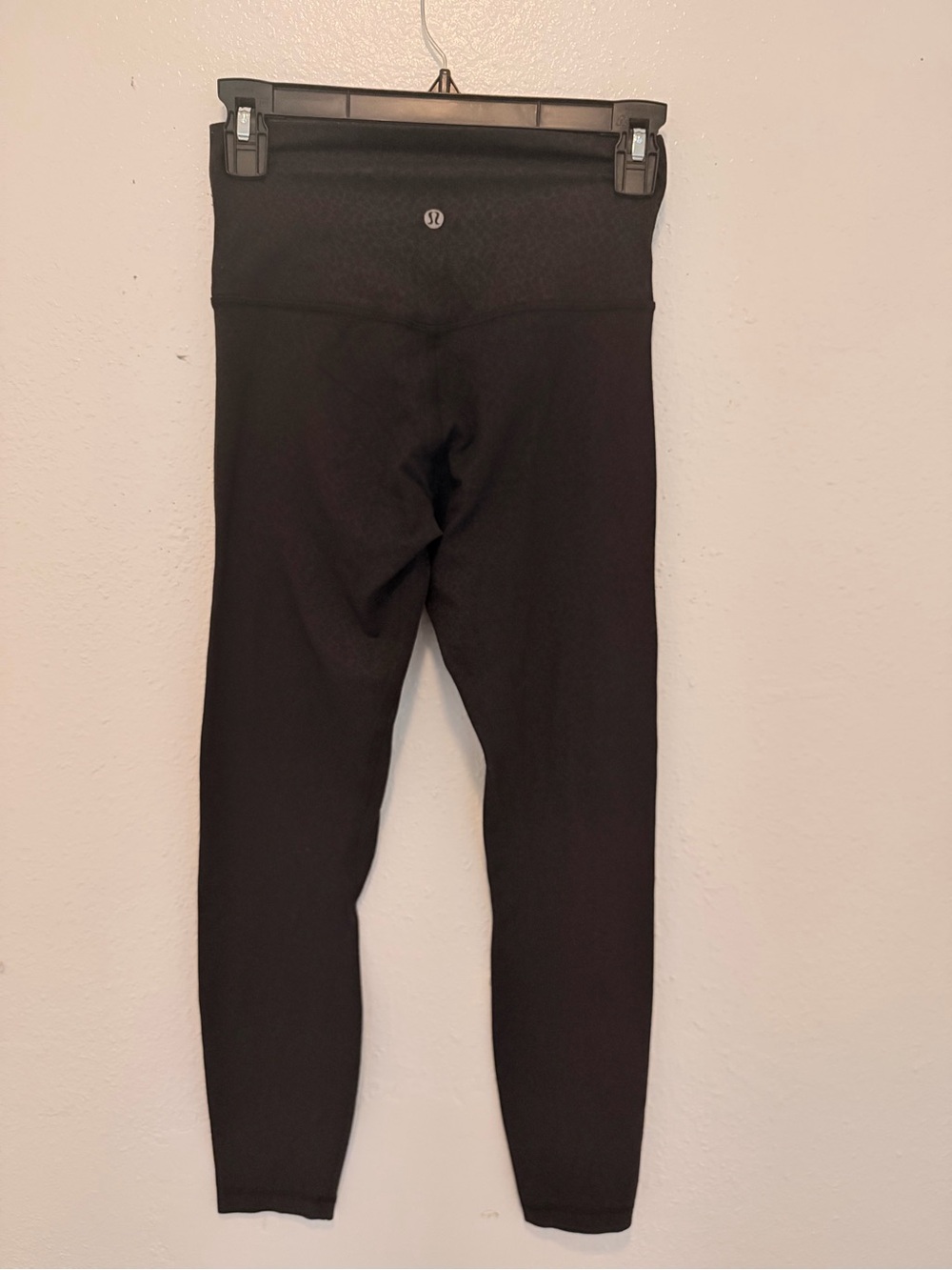 Lululemon Black High-Rise Leggings - Size 4 (Good Condition)